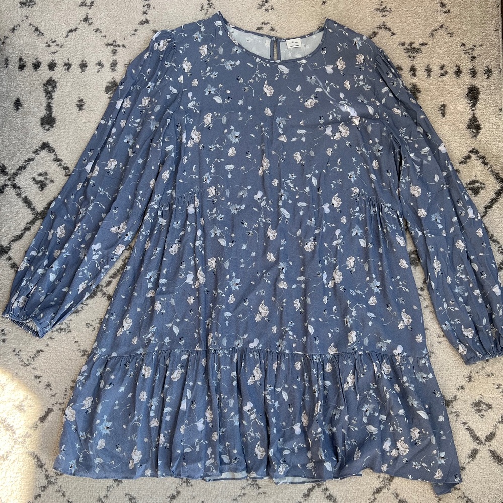 Aritzia Wilfred Lambrusco Dress